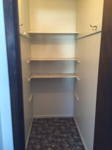 700A Closet 700A Closet