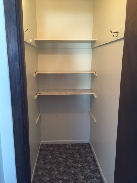700A Closet 700A Closet