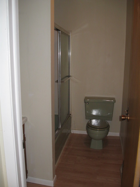 700B Bath 700B Bath