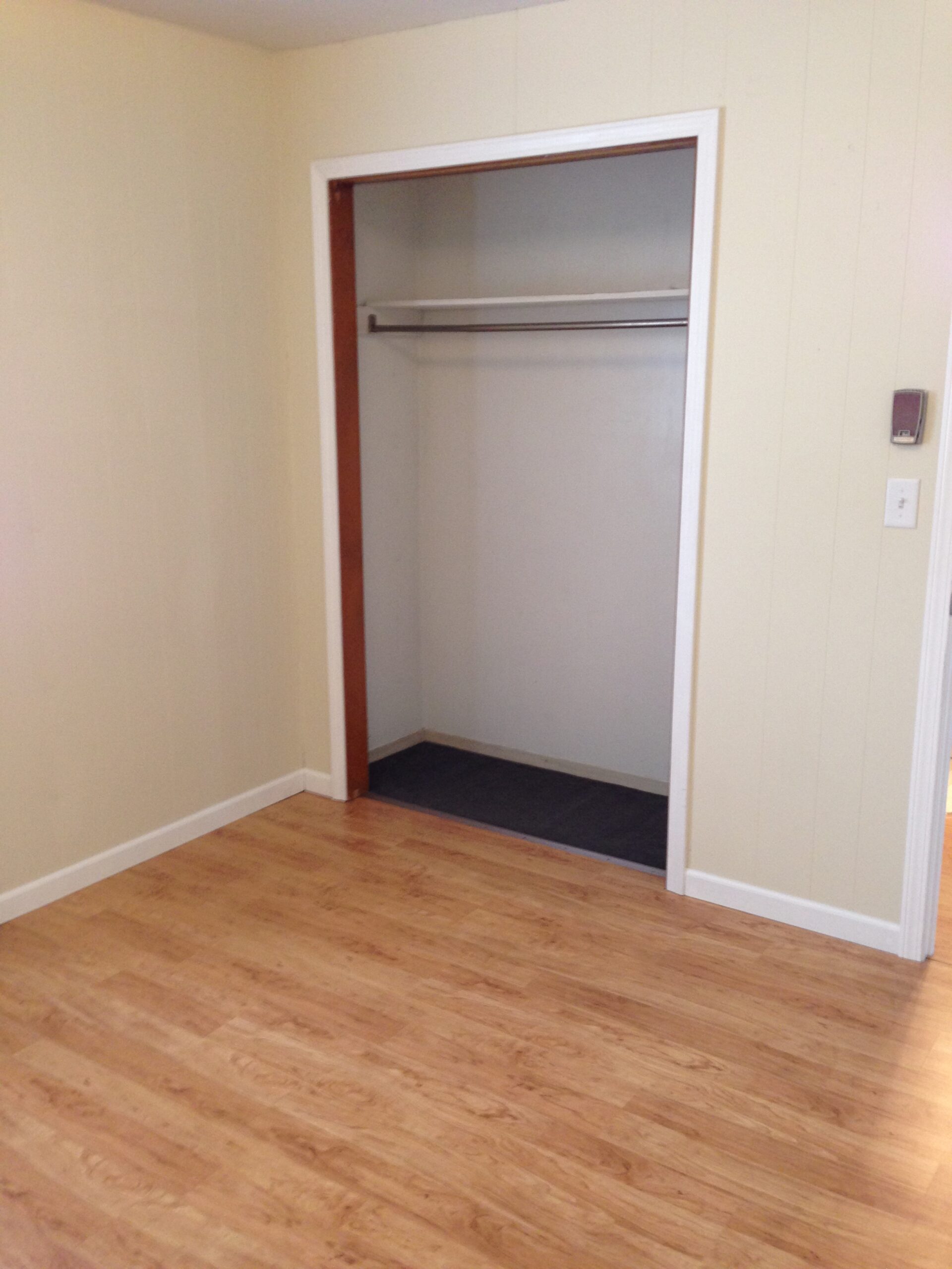 #4 Closet #4 Closet