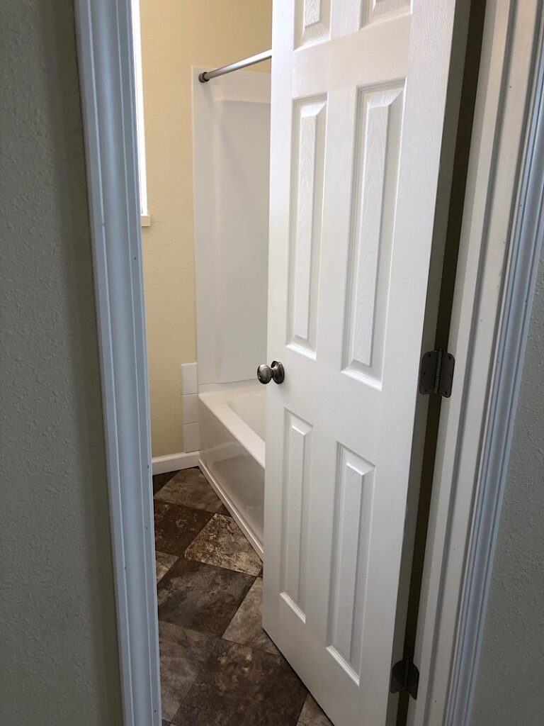 #8 Bath #8 Bath